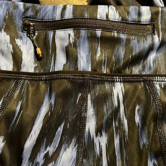 Lululemon Pace Rival Crop Leggings Painted Animal Sprinkler Black size 4 - Picture 14 of 16